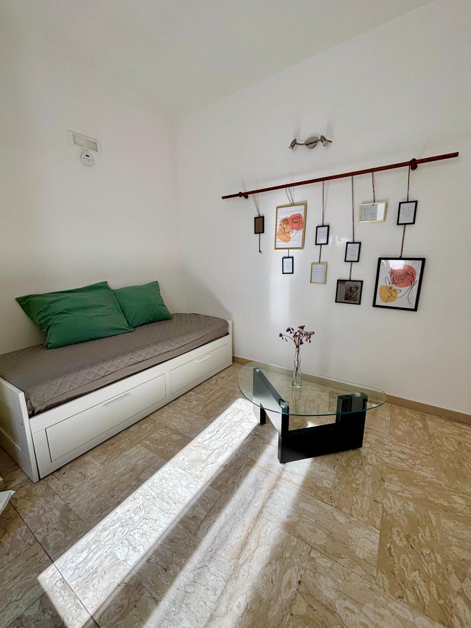 La Pergola Del Centro Apartment Brindisi Luaran gambar
