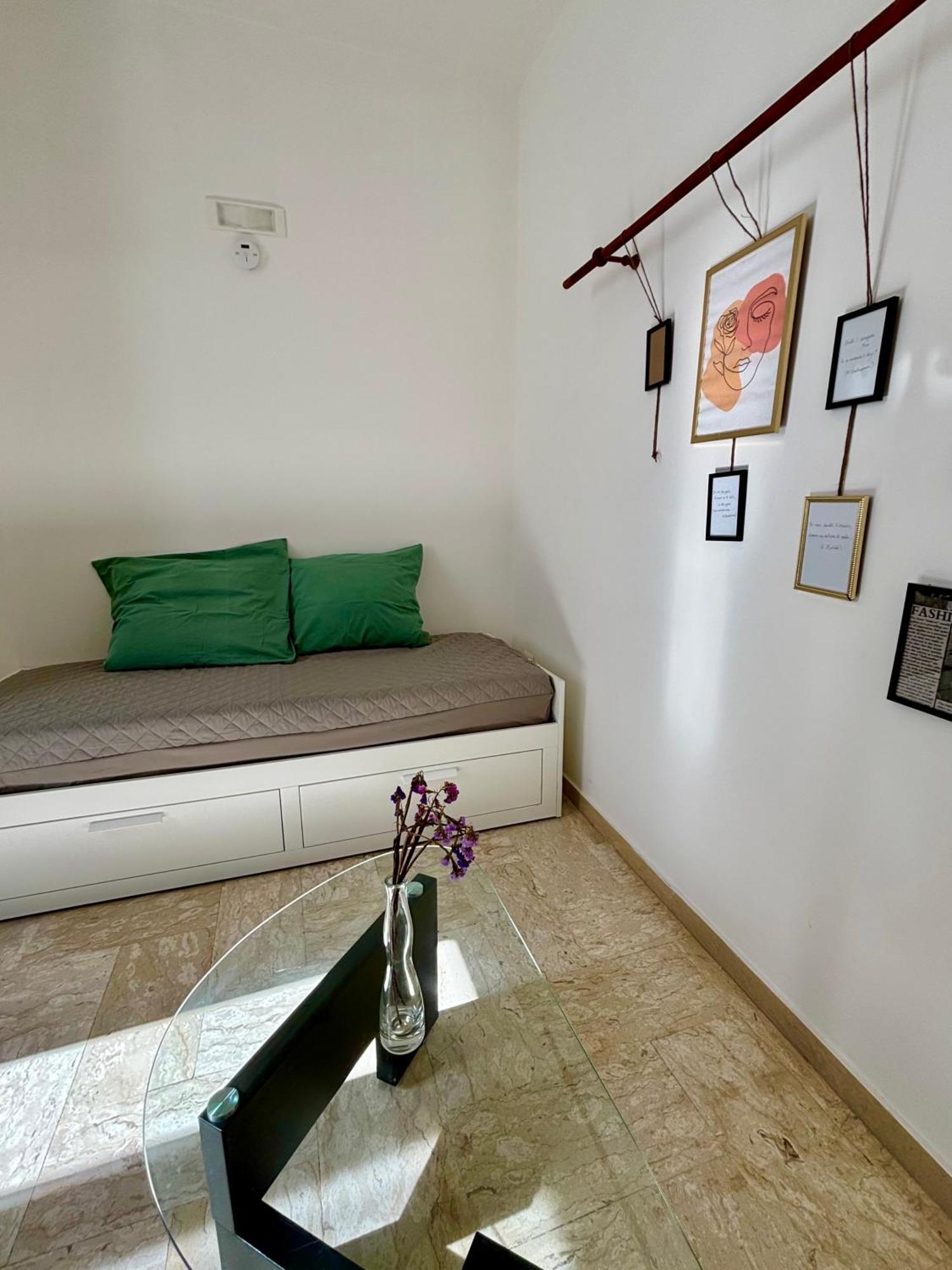 La Pergola Del Centro Apartment Brindisi Luaran gambar