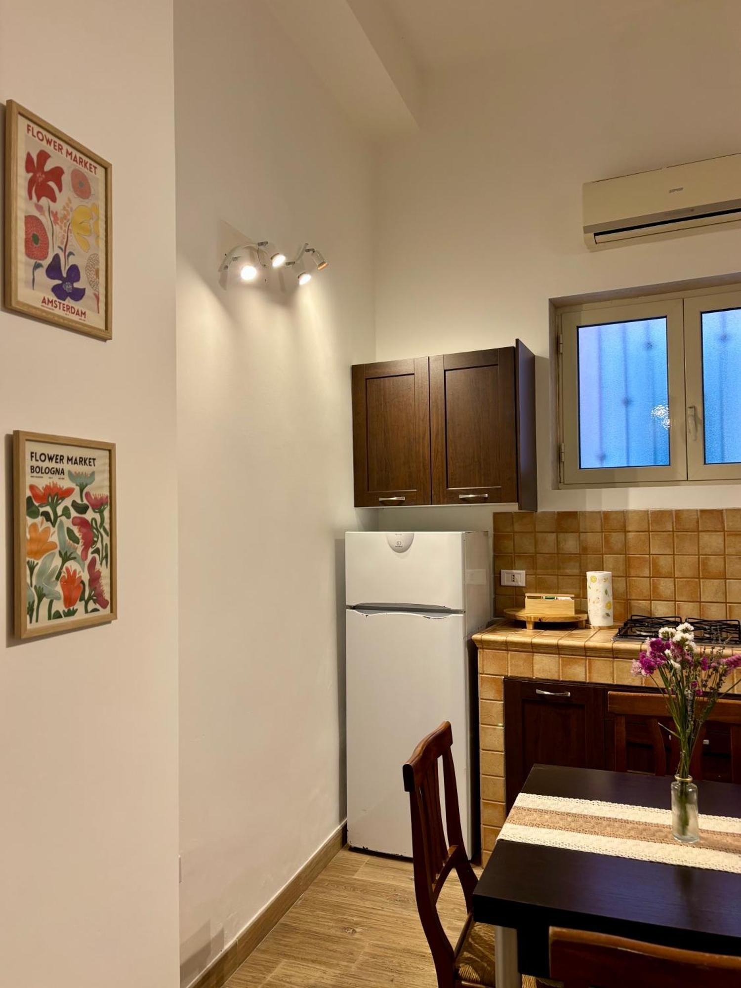 La Pergola Del Centro Apartment Brindisi Luaran gambar